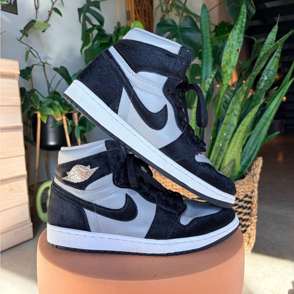 Air Jordan 1 Retro High Top with Pony Hair Women’s Size 10